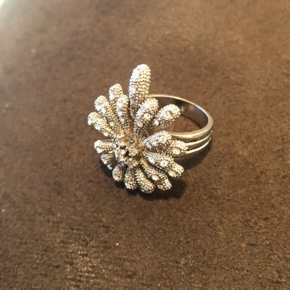 Ring - Picture 2 of 2